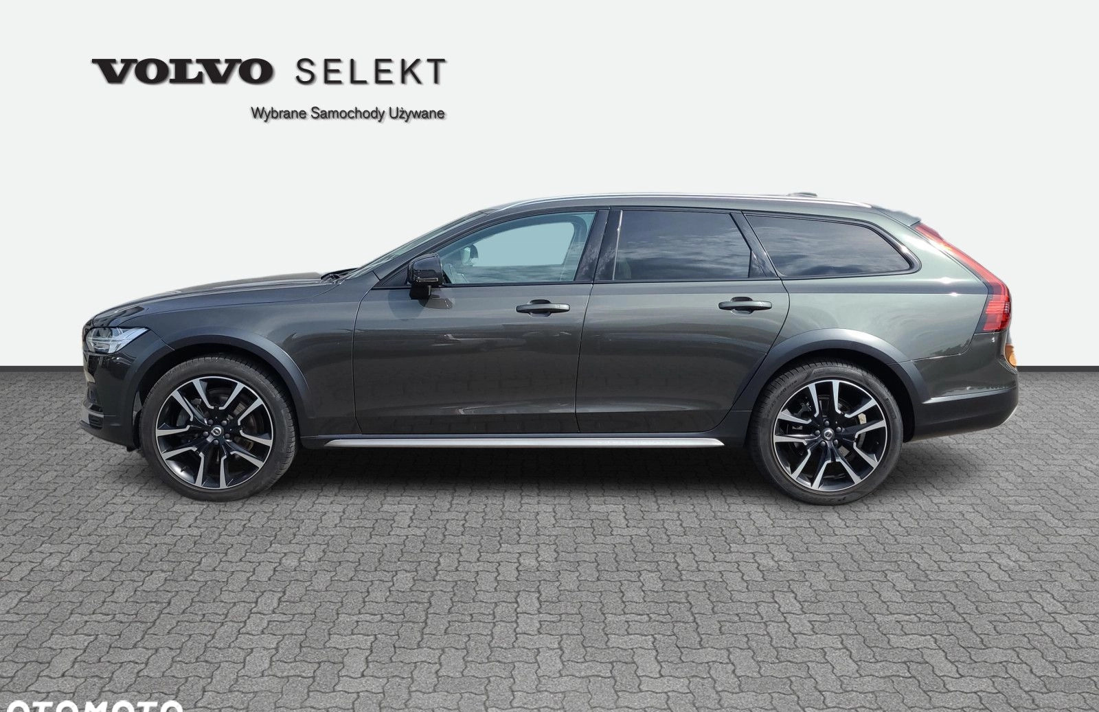 Volvo V90 Cross Country cena 232000 przebieg: 50000, rok produkcji 2020 z Sulechów małe 704